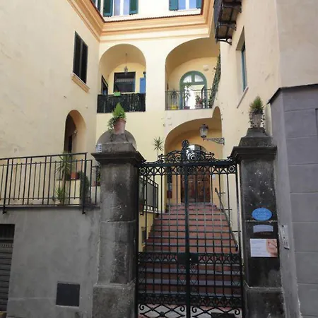 Bed and Breakfast Vesuvio View 4*