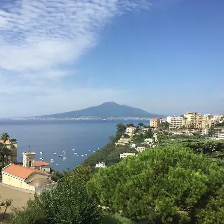 Vesuvio View Bed and Breakfast 4*
