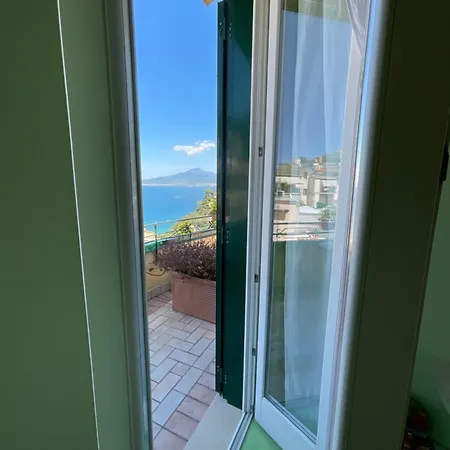 ベッド・アンド・ブレックファスト Vesuvio View 4*